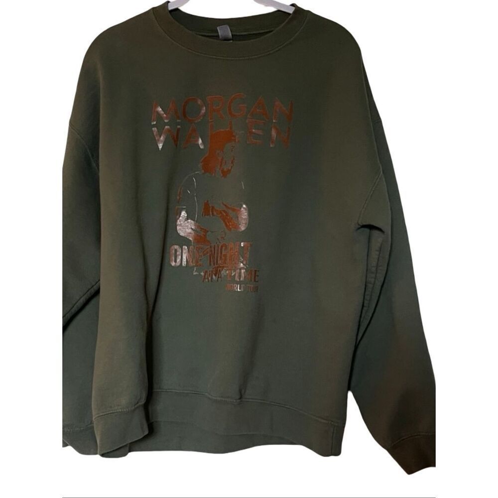 Gildan Mens Green Morgan Wallen World Tour Graphic Pullover Sweatshirt Size XL